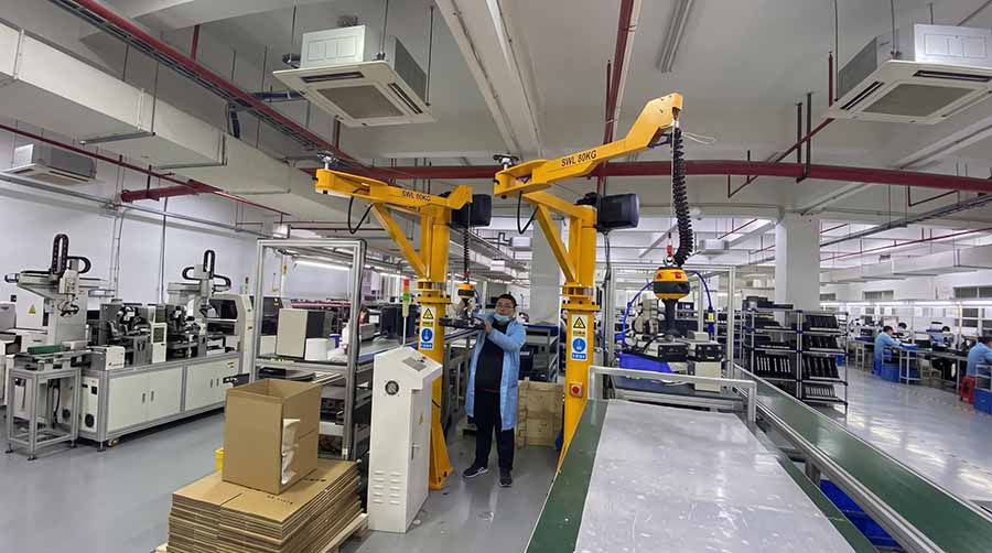 Articulating small jib crane Articulating small jib crane